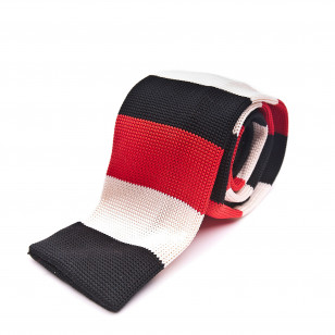 Krawat z dzianiny w czerwono-granatowo-białe pasy