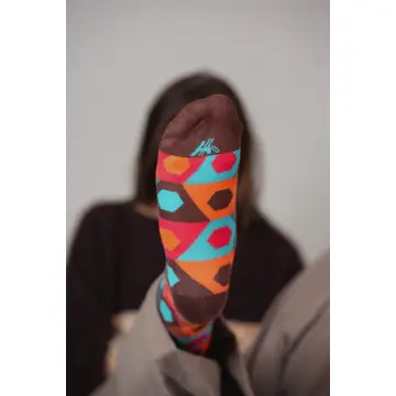 Skarpety bawełniane, długie, w kolorach brązów. Zobacz na skarpetoholik.pl